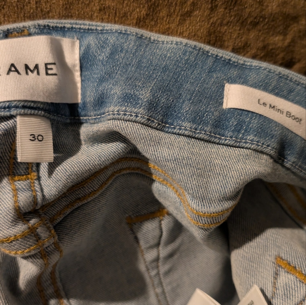 FRAME DENIM MINI BOOT JEANS IN ZUNI WASH.NWT! - Picture 6 of 17
